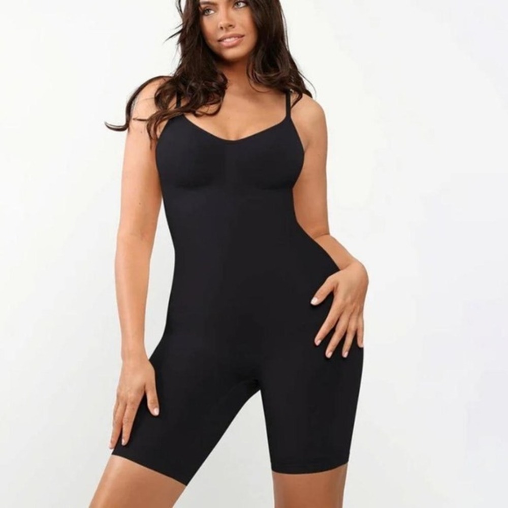 Skims Seamless Sculpt Mid-Thigh Bodysuit Onyx Black Size M Shapewear - Picture 3 of 4